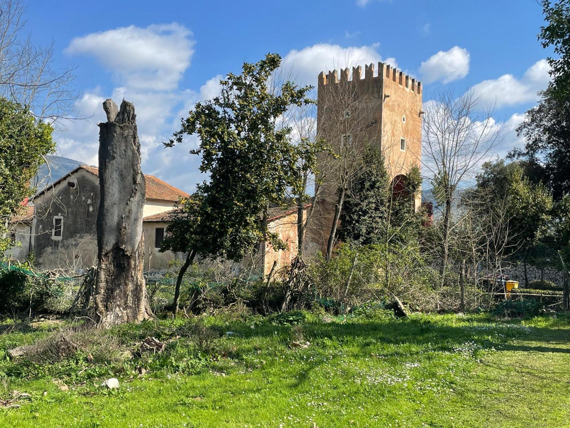 Alloggio La Torre Fossanova Priverno Экстерьер фото
